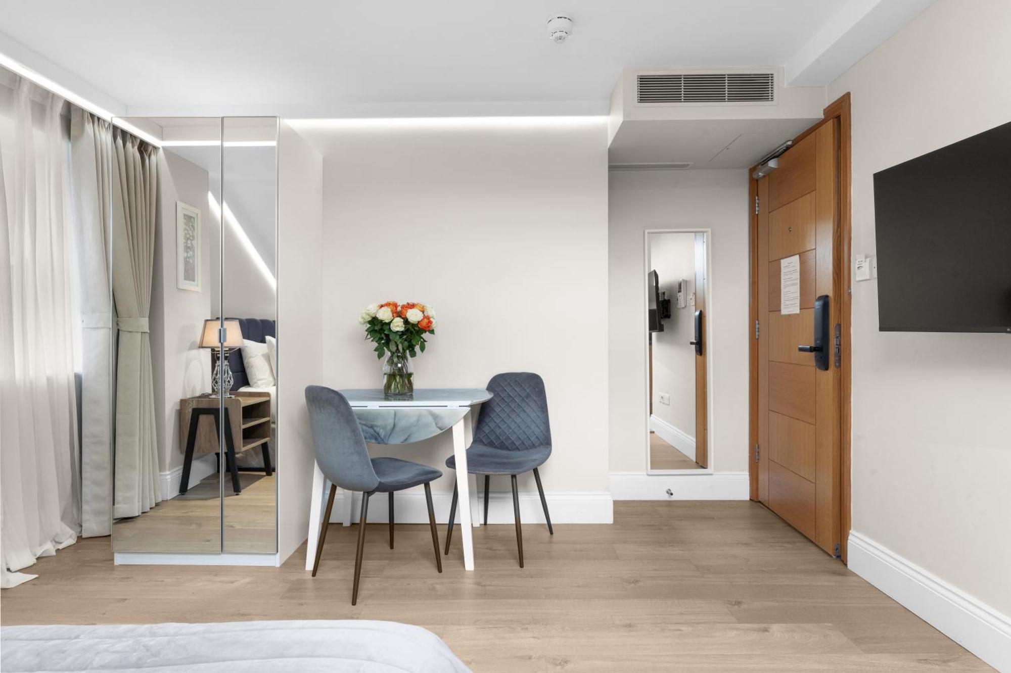 Cleveland Residences Russell Square Лондон Экстерьер фото