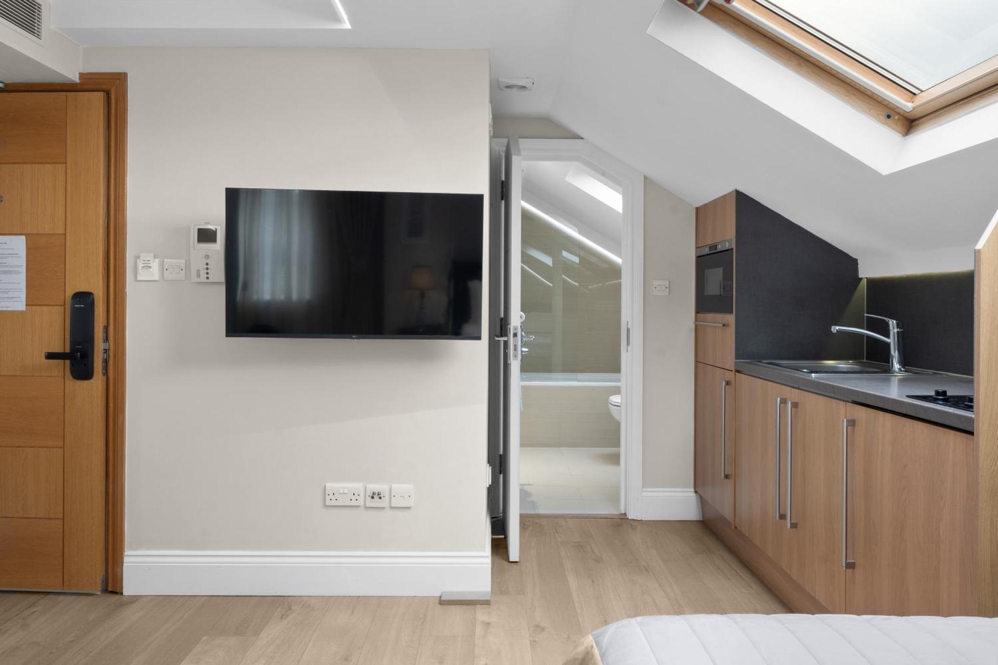 Cleveland Residences Russell Square Лондон Экстерьер фото
