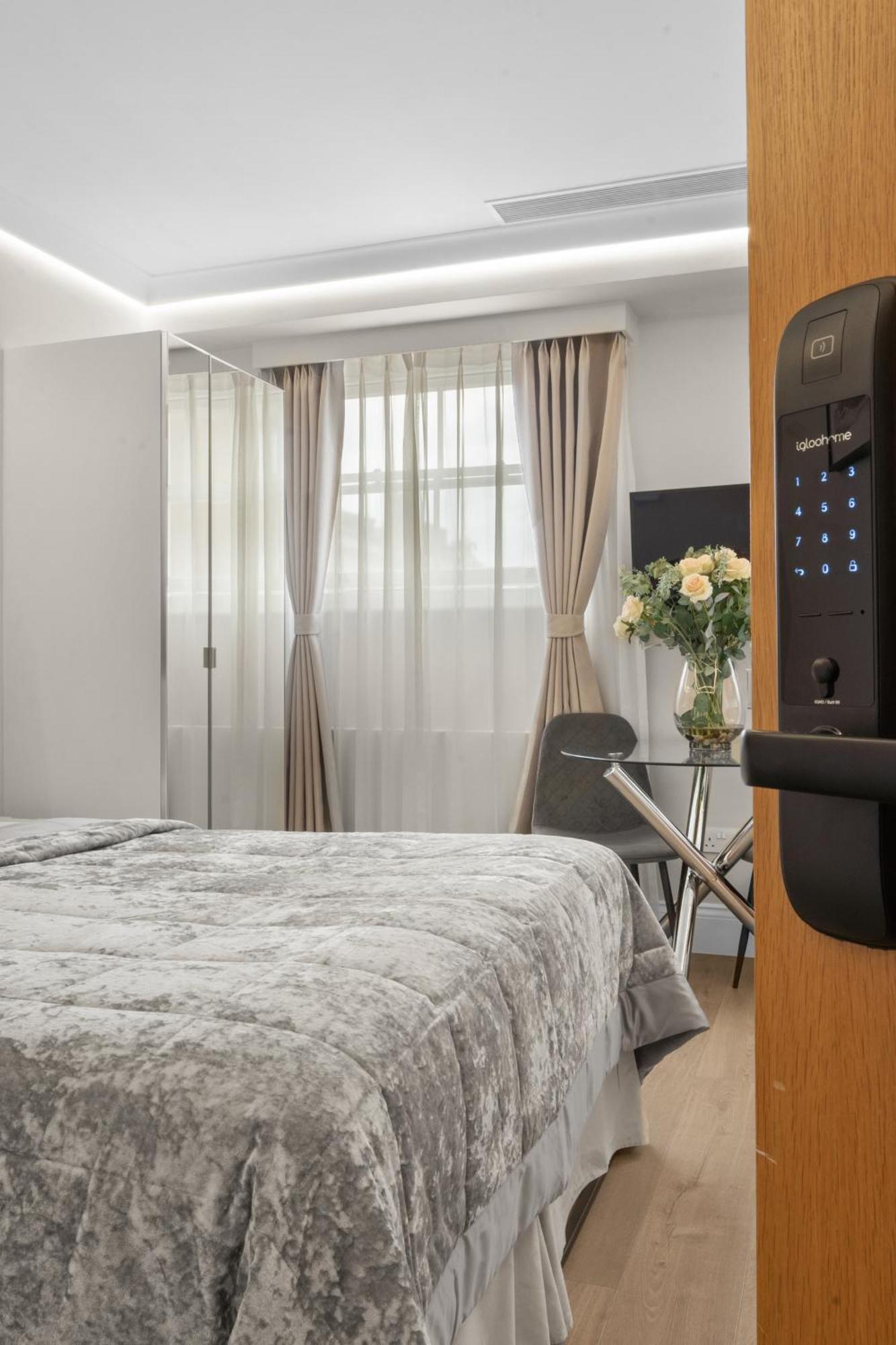 Cleveland Residences Russell Square Лондон Экстерьер фото