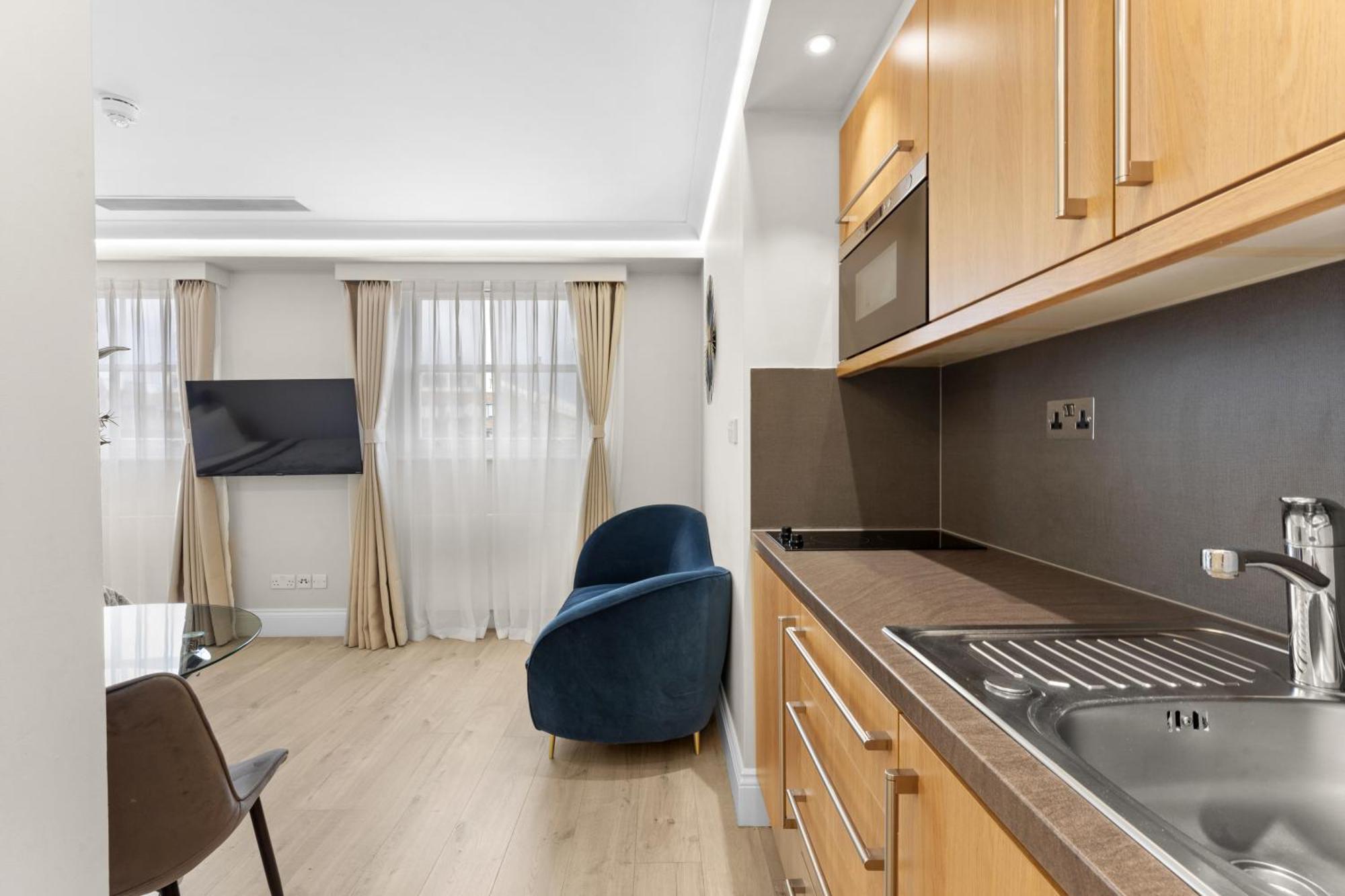 Cleveland Residences Russell Square Лондон Экстерьер фото