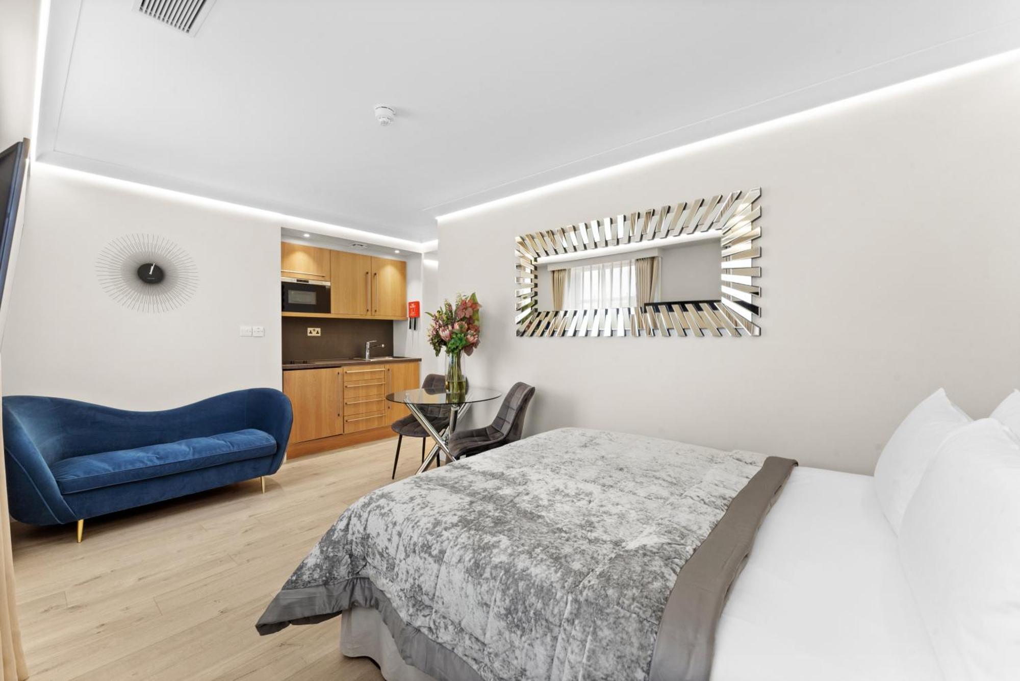 Cleveland Residences Russell Square Лондон Экстерьер фото
