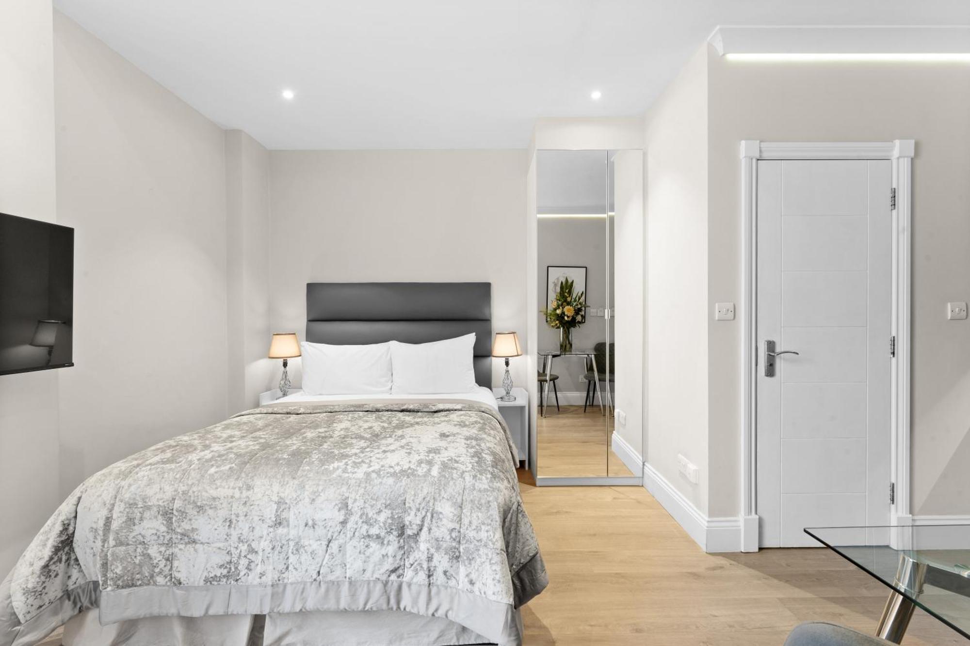 Cleveland Residences Russell Square Лондон Экстерьер фото