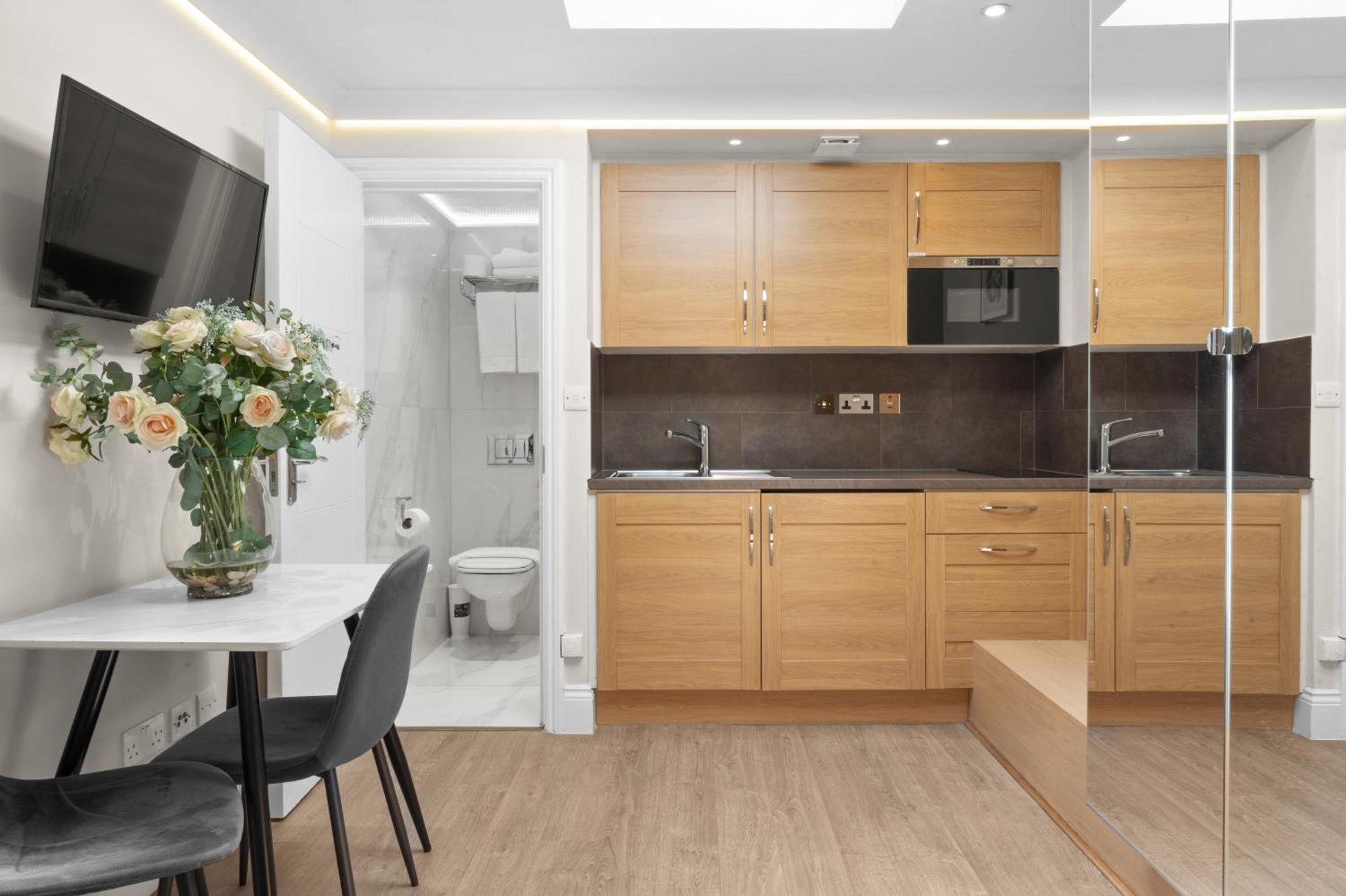 Cleveland Residences Russell Square Лондон Экстерьер фото